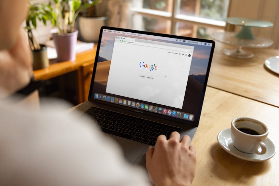 YouTube Analytics ekranında performans takibi